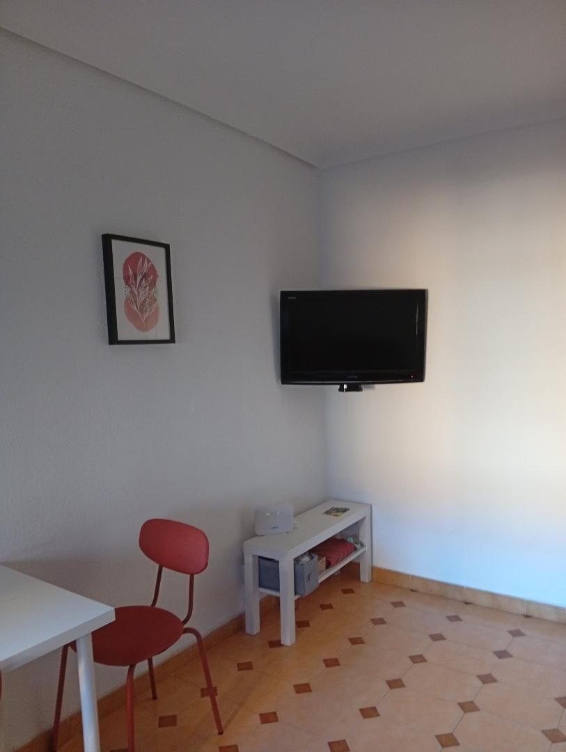 Habitación en Calle Pedro Coca, 86, Ensanche - Franciscanos Habitación de Apartamento para compartir en Albacete Capital con Calefacción, Parquet y Amueblado