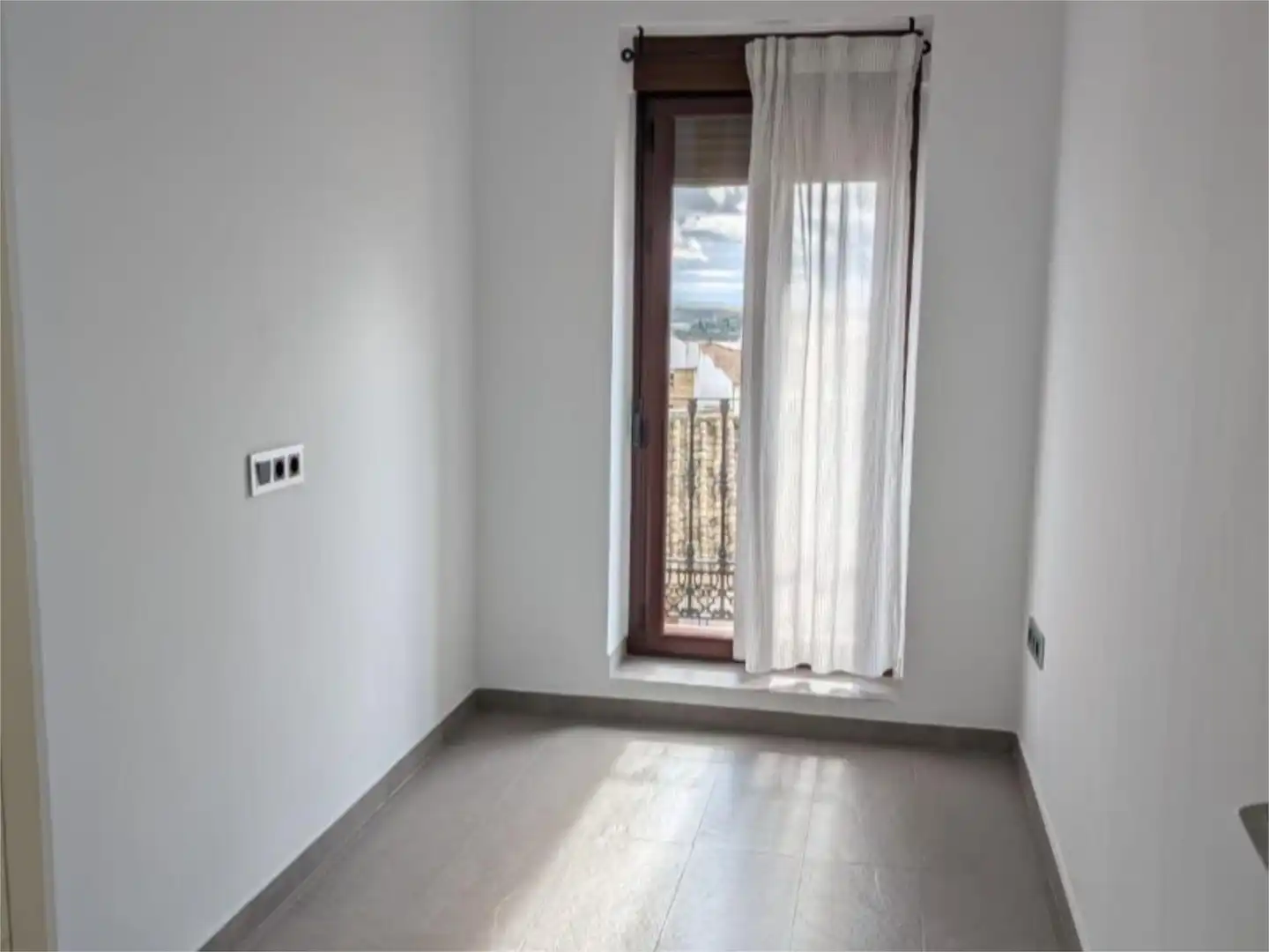 Piso de alquiler en Plaza de la Rosa, 1, Montilla Habitación de Piso de alquiler en Montilla con Aire acondicionado, Calefacción y Amueblado