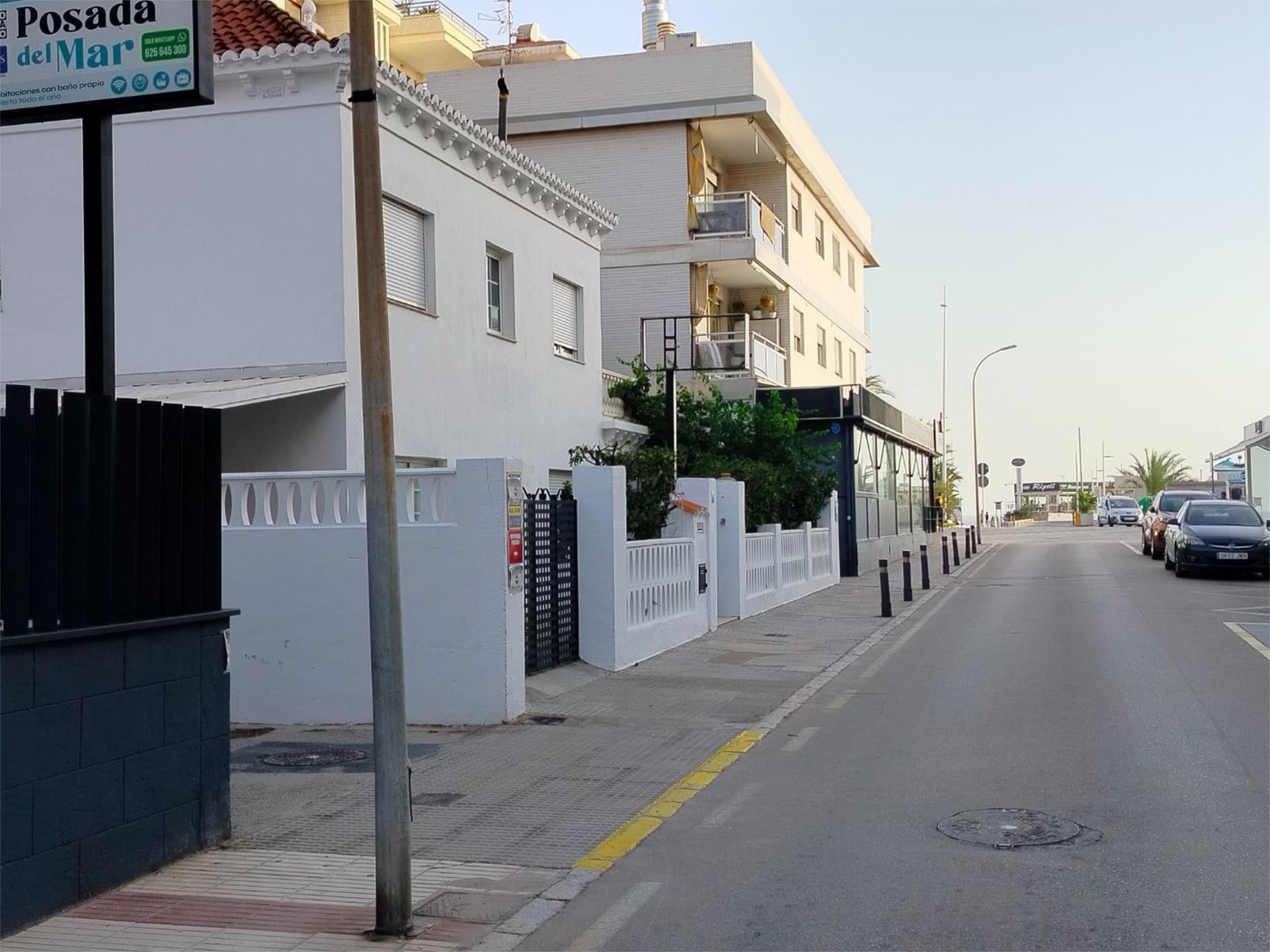 Vista exterior de Casa o xalet de lloguer en Gandia amb Aire condicionat, Terrassa i Balcó