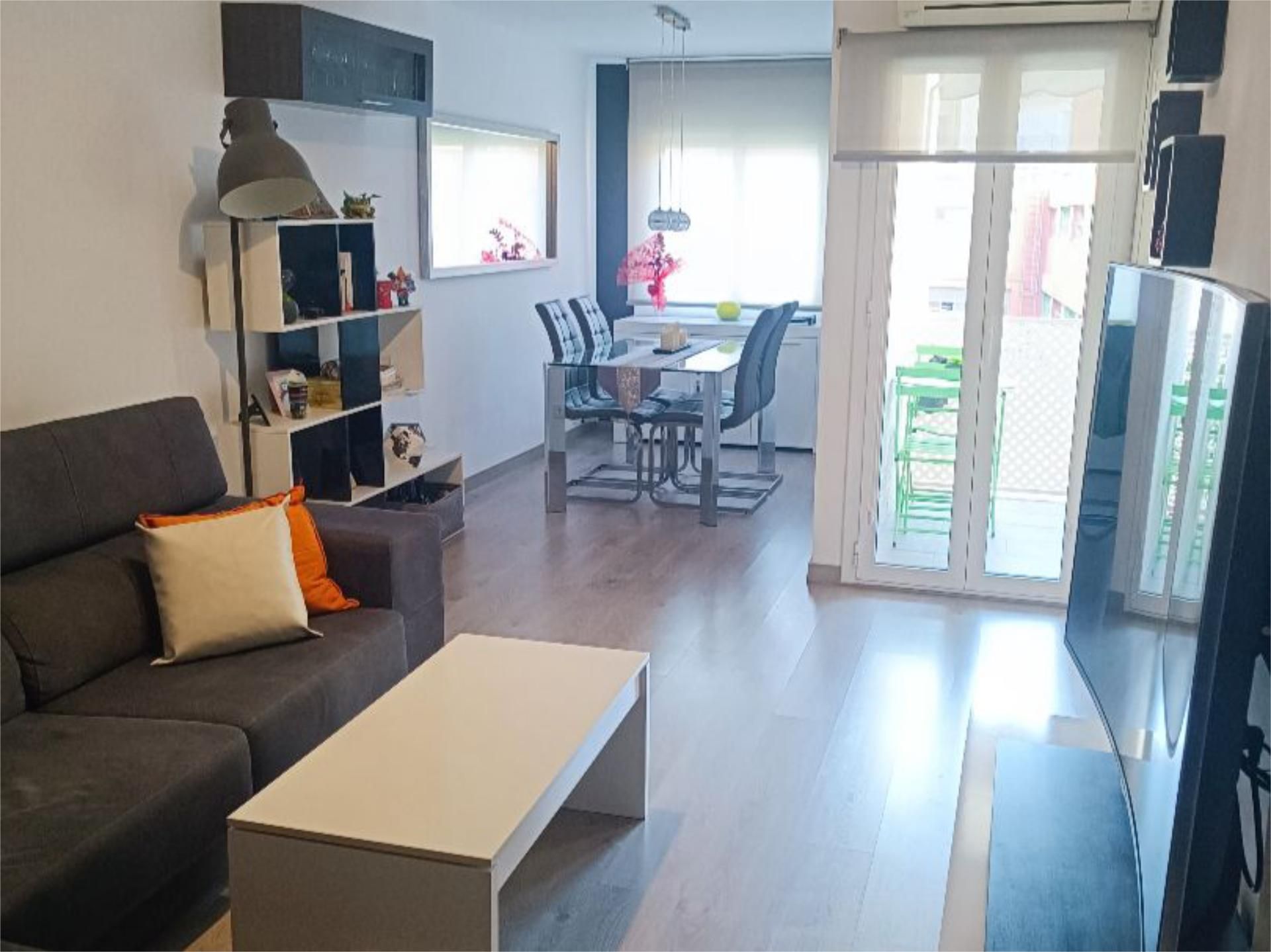 Living room of Flat for sale in  Barcelona Capital  with Air Conditioner and Balcony