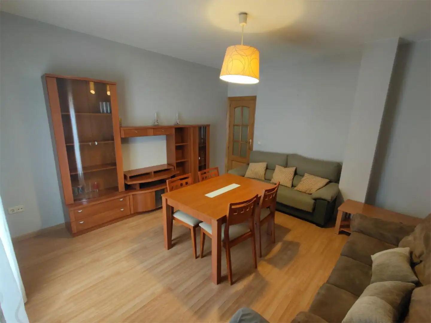 Piso en venta en Calle Carrera, 11, Villanueva del Arzobispo Sala de estar de Piso en venta en Villanueva del Arzobispo con Calefacción, Parquet y Amueblado