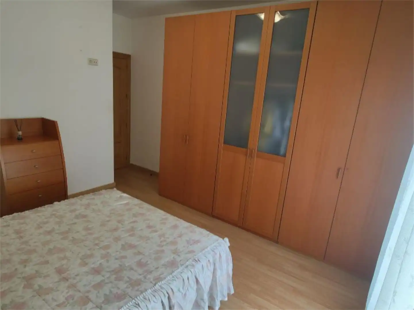 Piso en venta en Calle Carrera, 11, Villanueva del Arzobispo Habitación de Piso en venta en Villanueva del Arzobispo con Calefacción, Parquet y Amueblado