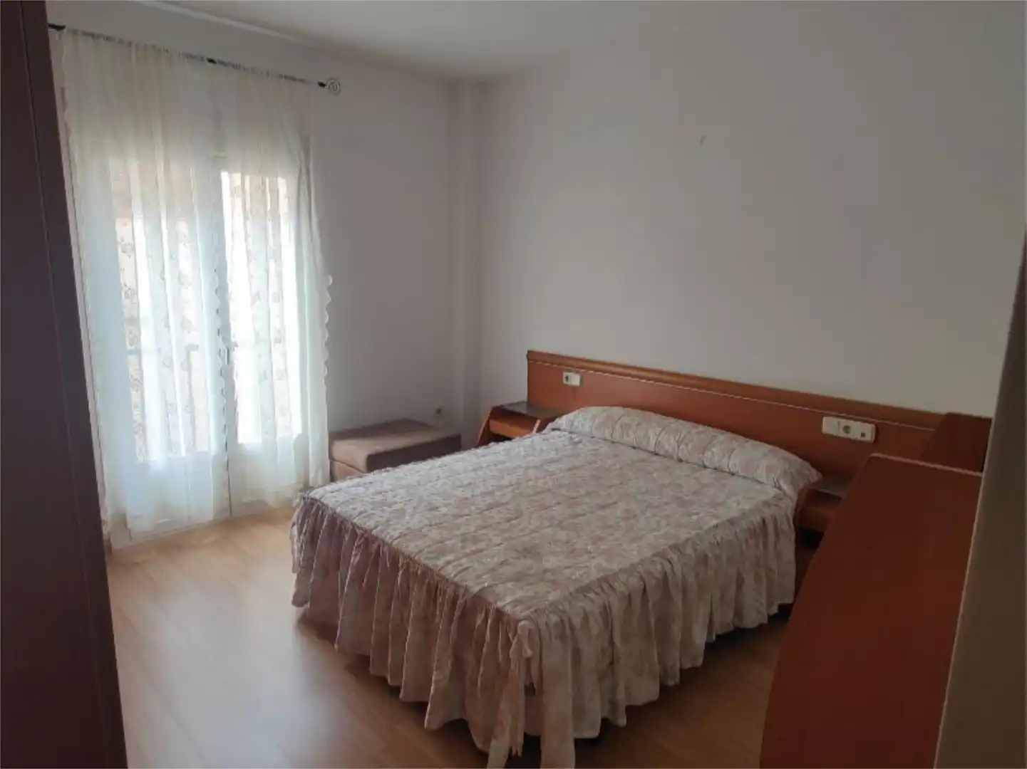 Piso en venta en Calle Carrera, 11, Villanueva del Arzobispo Habitación de Piso en venta en Villanueva del Arzobispo con Calefacción, Parquet y Amueblado
