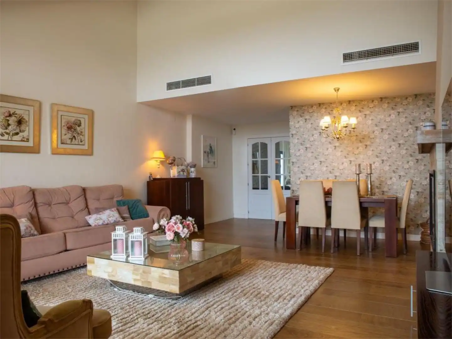 Casa o xalet en venda a Calle Borraja, 9, Dílar Sala d'estar de Casa o xalet en venda en Dílar amb Aire condicionat, Calefacció i Jardí privat