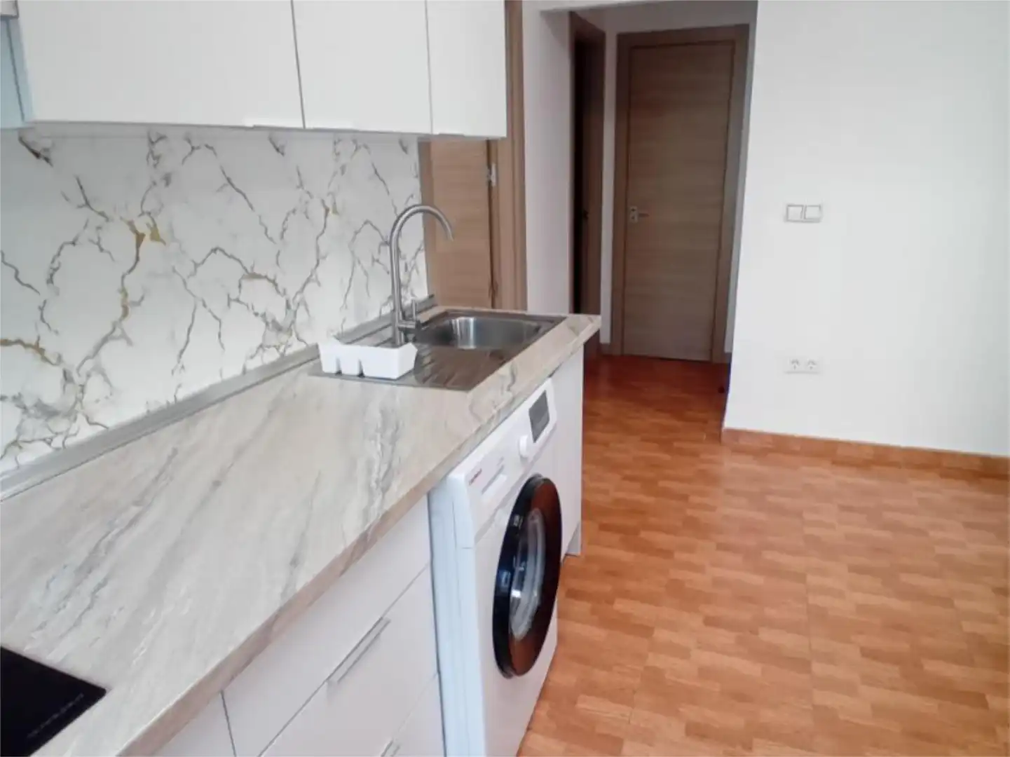 Cocina de Apartamento de alquiler en Cáceres con Aire acondicionado, Calefacción y Amueblado