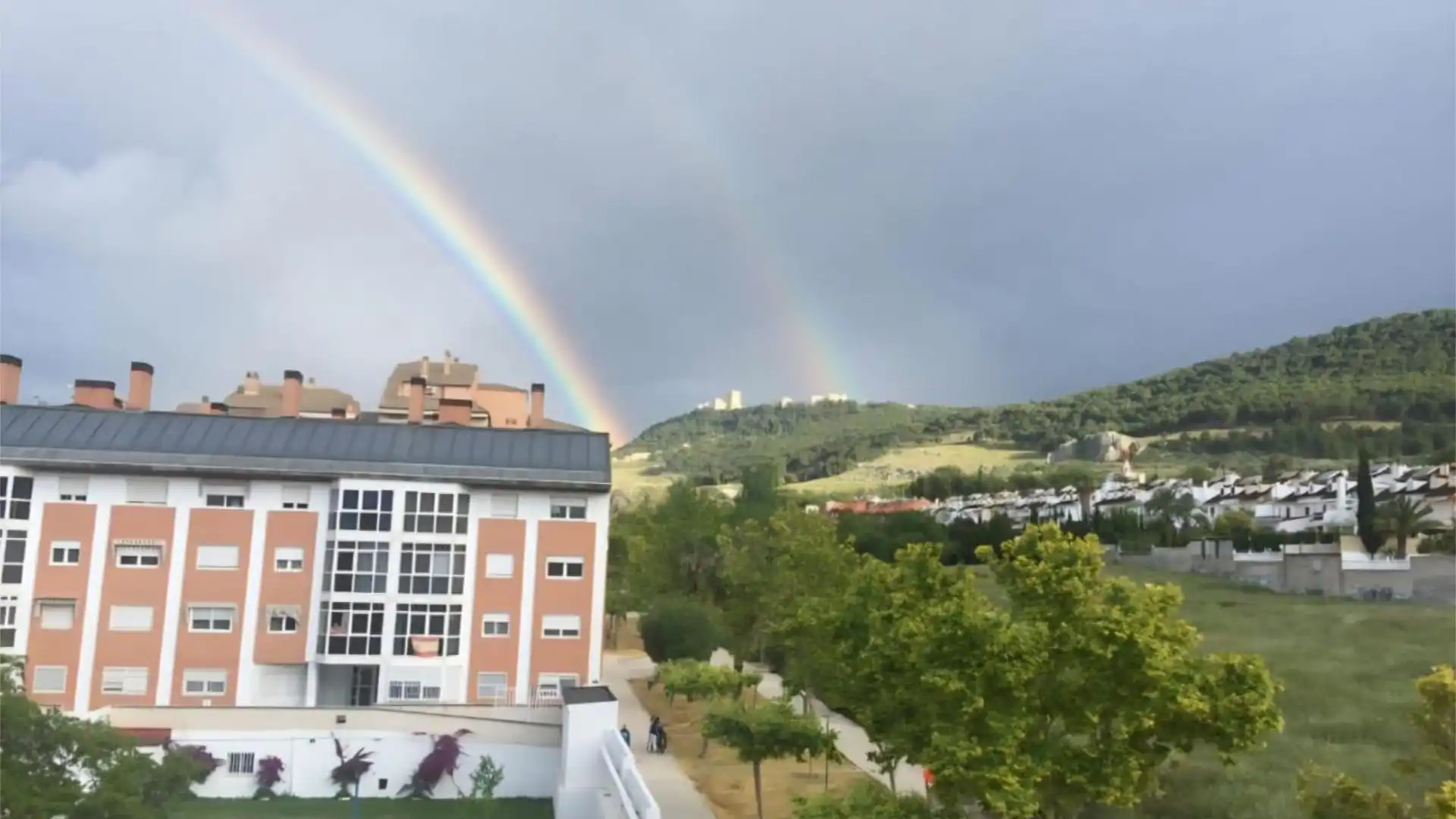 Piso en venta en Fuente del Alamillo, 9, Valdeastillas - Fuentezuelas Vista exterior de Piso en venta en Jaén Capital con Aire acondicionado, Calefacción y Jardín privado