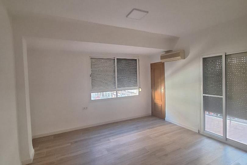 Piso de alquiler en Avenida de Gregorio Molina, 8, Xàtiva, Valencia - imagen 1 Foto 1 de Piso de alquiler en Avenida de Gregorio Molina, 8, Xàtiva, Valencia