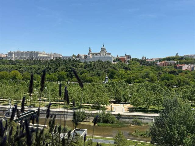 Piso en Alquiler en Paseo del Marqués de Monistrol, 5 en Puerta del Ángel