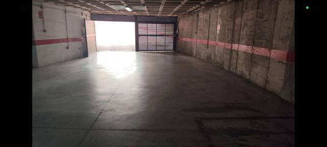 Garaje en Alquiler en Carrer l'Alguenya, 2 en El Travaló - Martínez Valero