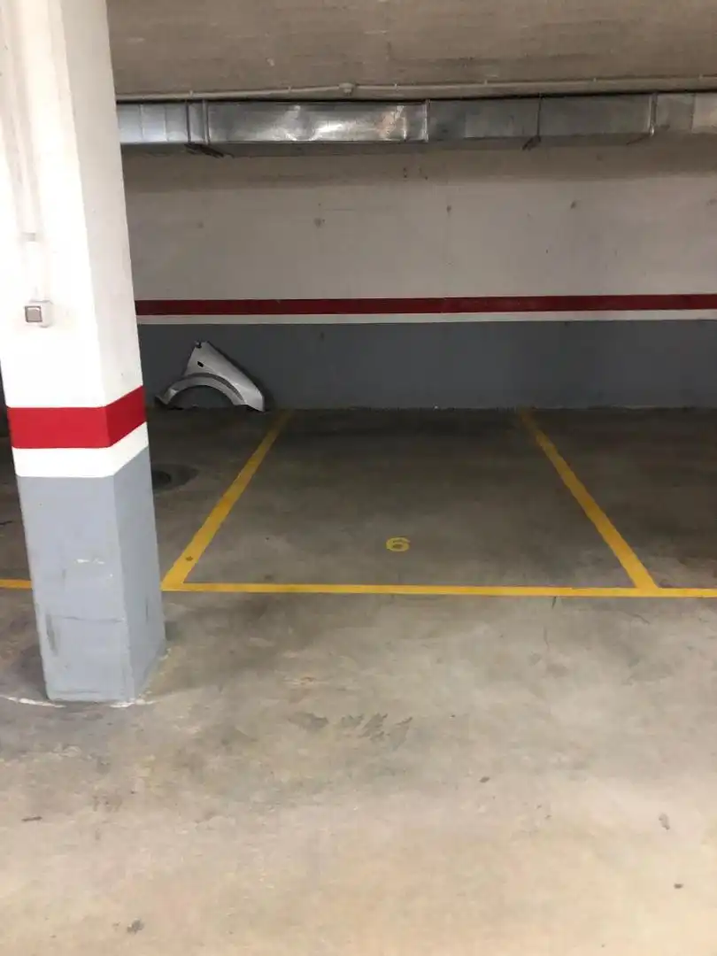 Garage for rent in Avenida Alcalde Manuel Platas Varela, 146, Oseiro Parking of Garage for rent in Arteixo