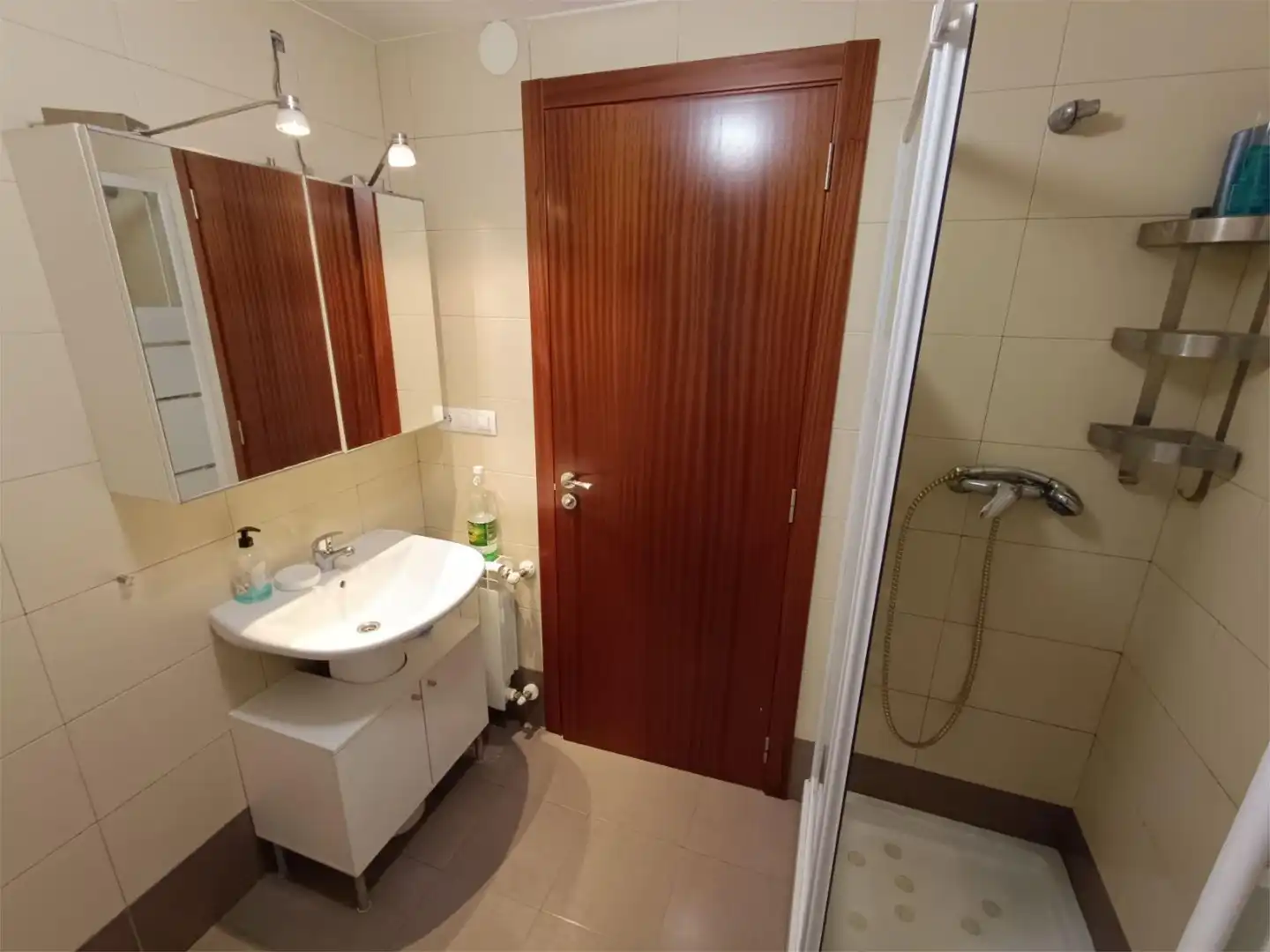 Baño de Piso en venta en Lugo con Calefacción, Parquet y Terraza
