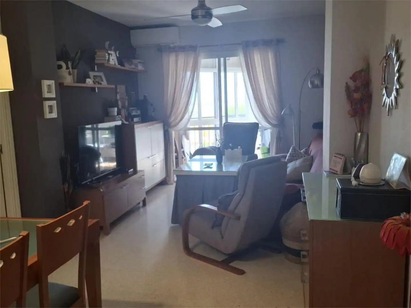 Sala de estar de Piso en venta en Montequinto con Aire acondicionado, Jardín privado y Terraza