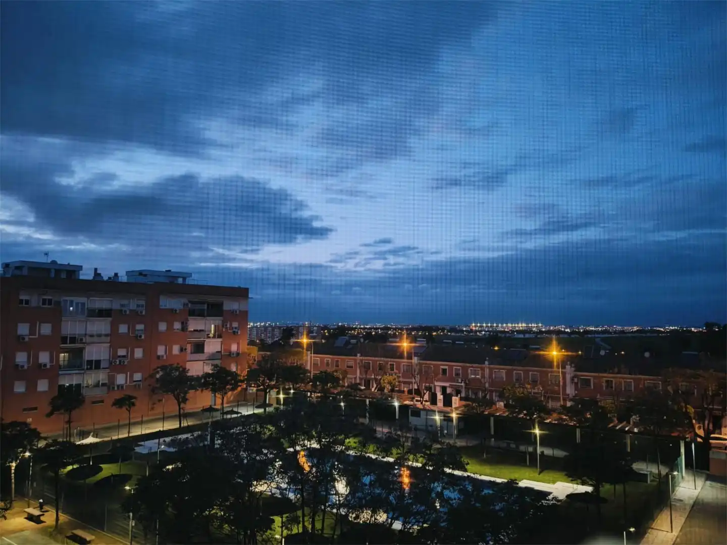 Vista exterior de Piso en venta en Montequinto con Aire acondicionado, Jardín privado y Terraza