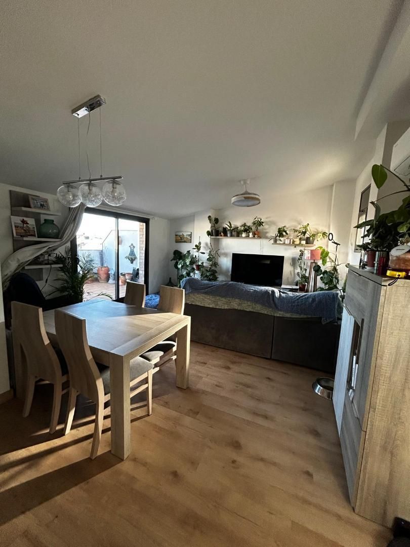 Living room of Flat for sale in Tàrrega  with Air Conditioner, Heating and Parquet flooring