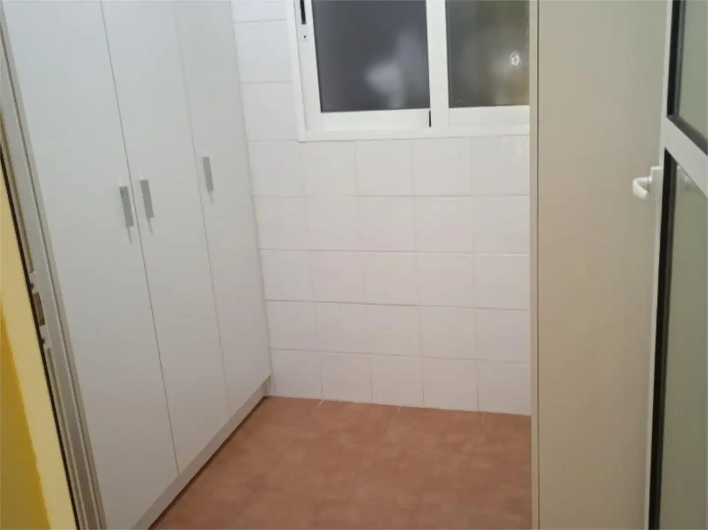 Bany de Casa adosada en venda en Alzira amb Aire condicionat, Terrassa i Balcó