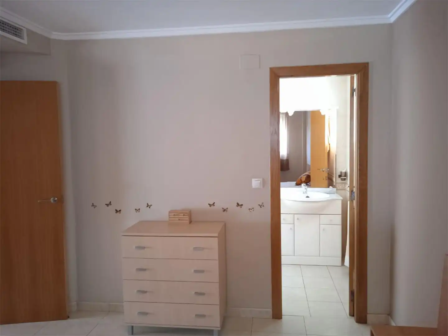 Dormitori de Casa adosada en venda en Alzira amb Aire condicionat, Terrassa i Balcó