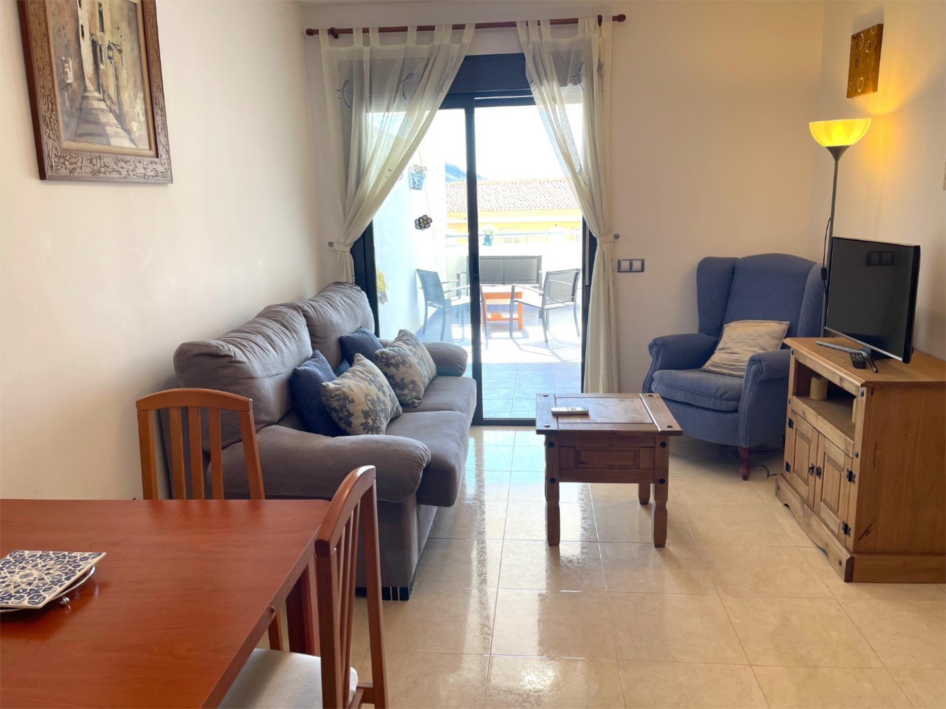 Wohnung zur Miete in Calle de las Higueras, 93, La Envía