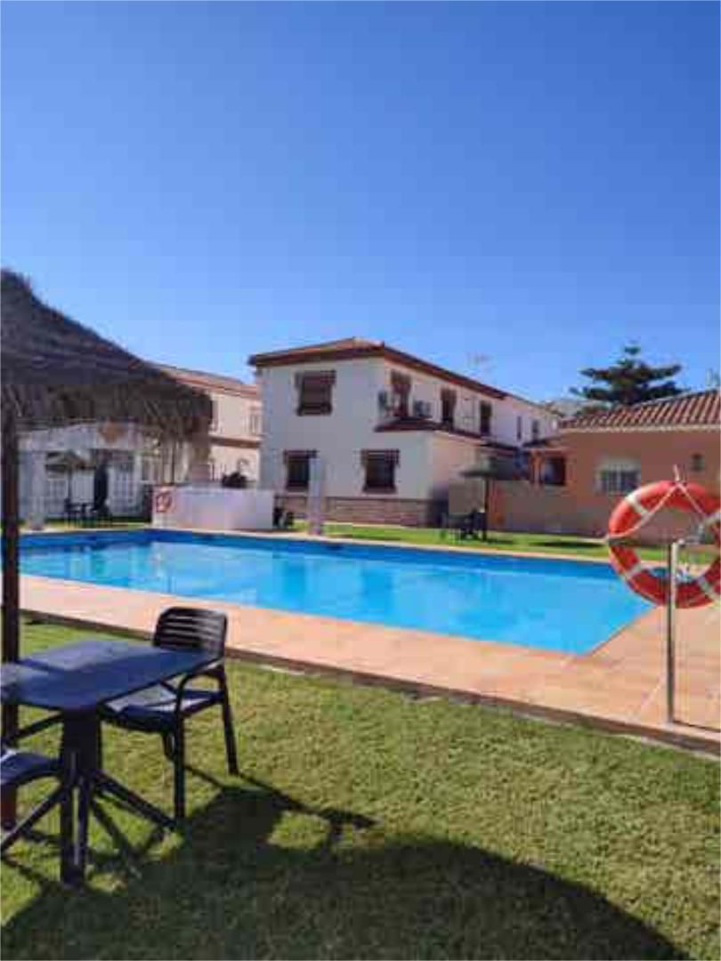 Single-family semi-detached for rent in Los Álamos