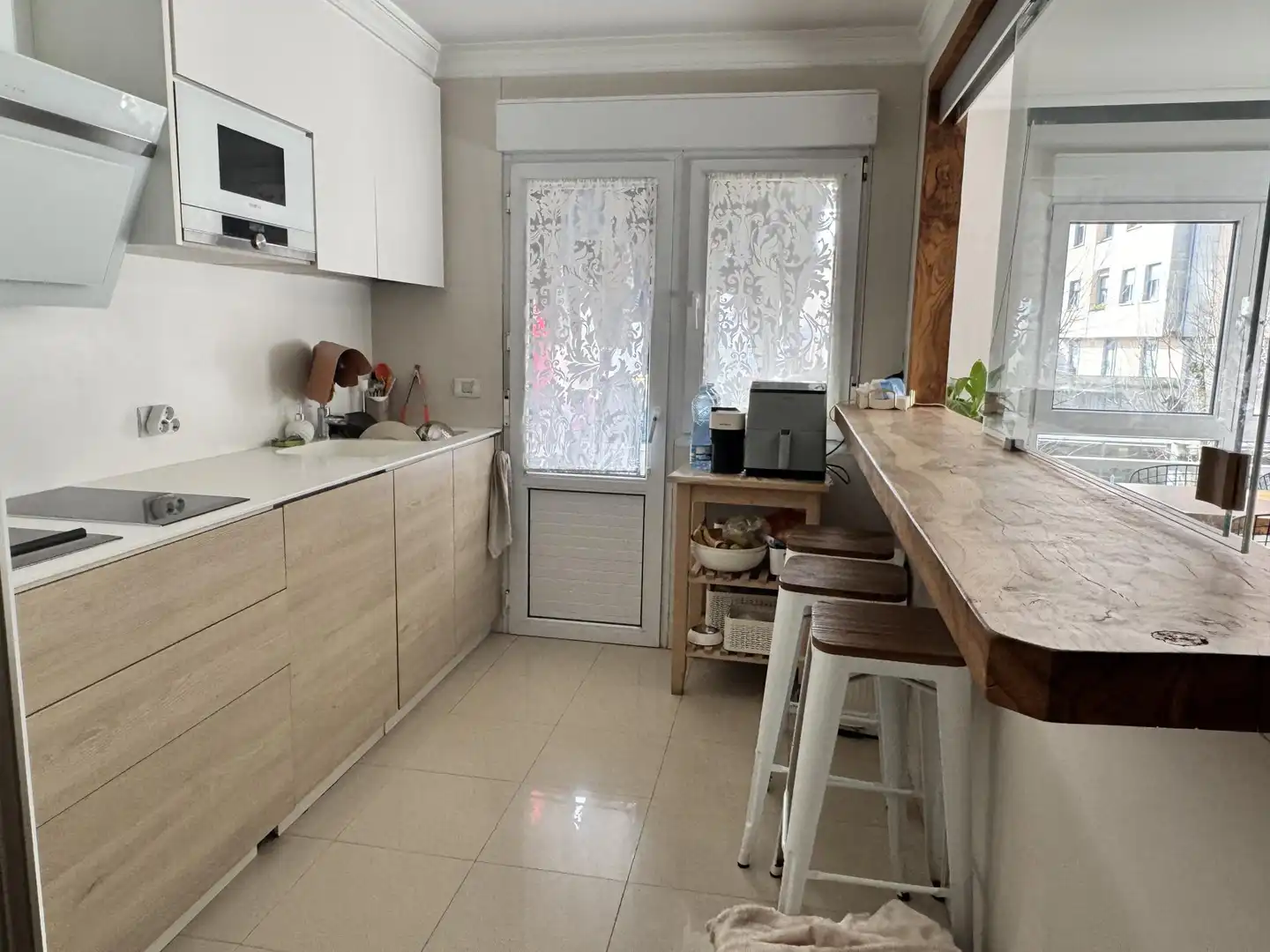 Flat for rent in Ronda do Carme, 50, Recatelo - O Carme Kitchen of Flat for rent in Lugo with Heating, Parquet flooring and Terrace