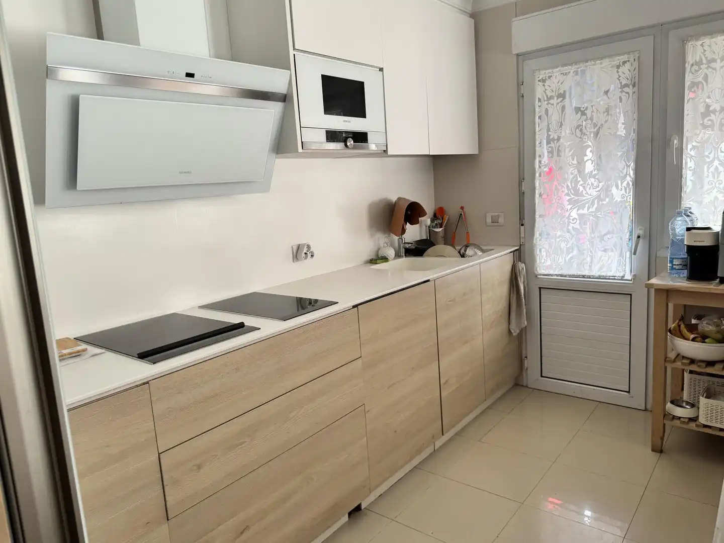 Flat for rent in Ronda do Carme, 50, Recatelo - O Carme Kitchen of Flat for rent in Lugo with Heating, Parquet flooring and Terrace