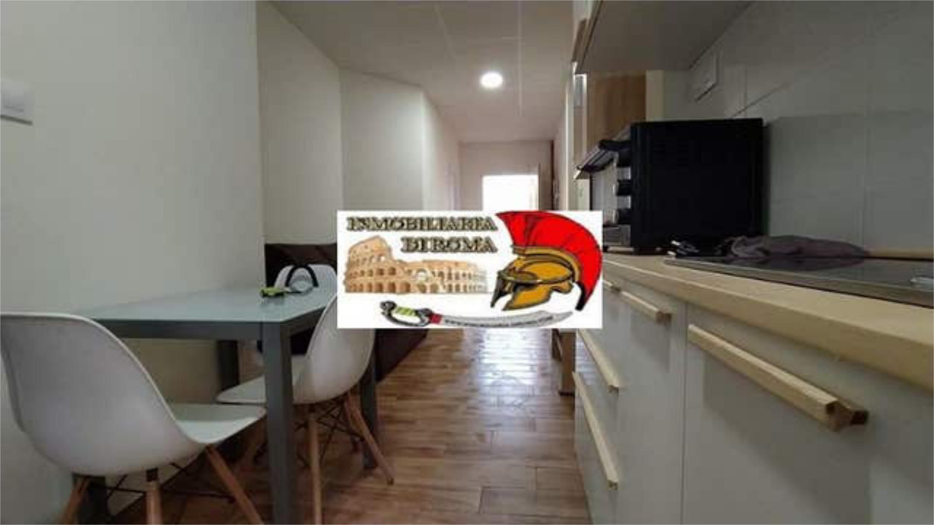 Piso en venta en San Antón Habitación de Piso en venta en Cartagena con Trastero y Amueblado