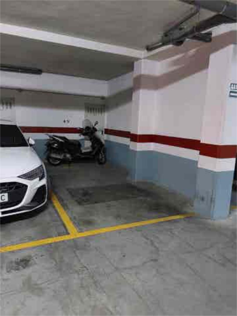 Parking of Garage for rent in  Granada Capital