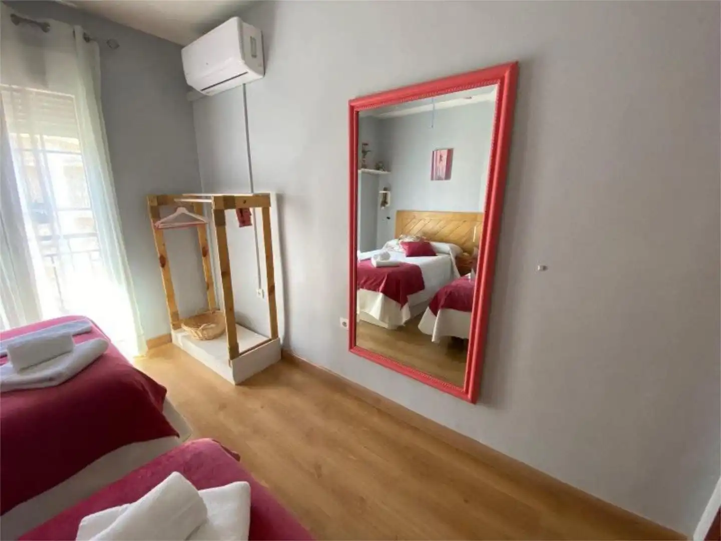 Bedroom of Detached homes for sale in Cazorla  with Air Conditioner, Parquet flooring and Terrace