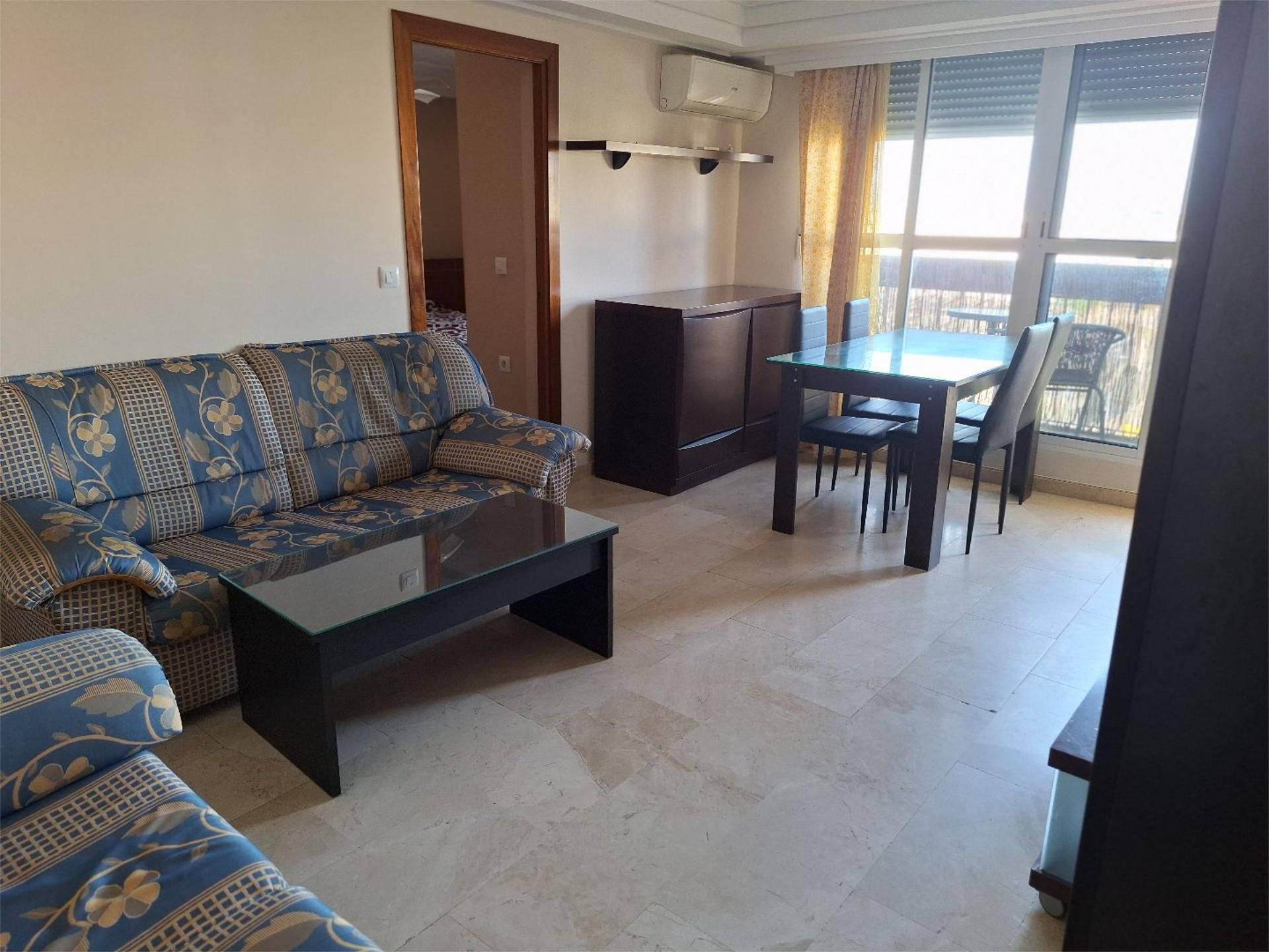 Living room of Flat for rent in Jerez de la Frontera  with Air Conditioner, Heating and Furnished