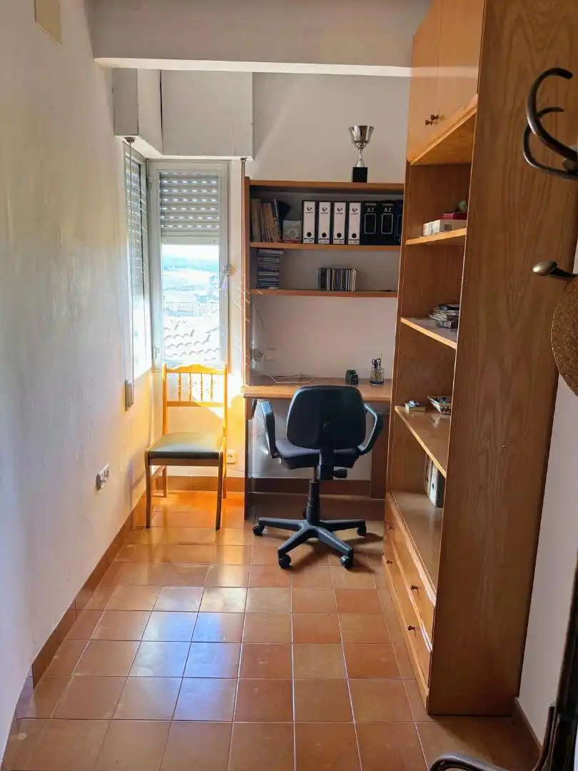 Detached homes for sale in Plaza del Alamo, 1, Los Navalucillos Detached homes for sale in Los Navalucillos with Terrace and Balcony