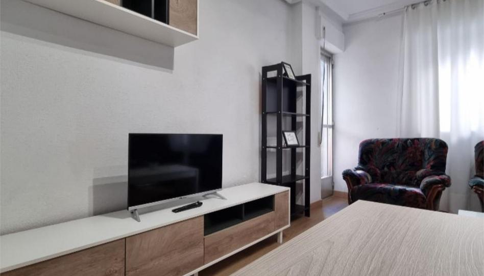 Piso de alquiler en Paseo de Canalejas, 21, Prosperidad - Delicias, Salamanca Capital - imagen 1 Foto 1 de Piso de alquiler en Paseo de Canalejas, 21, Prosperidad - Delicias, Salamanca Capital