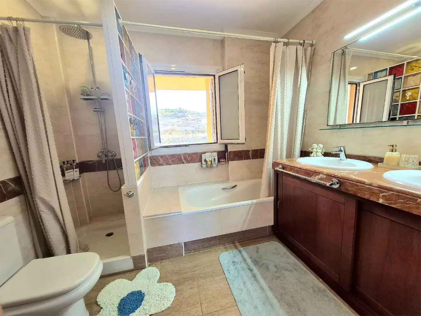 Bathroom of Houses for rent in Santiago del Teide  with Air Conditioner, Terrace and Swimming Pool