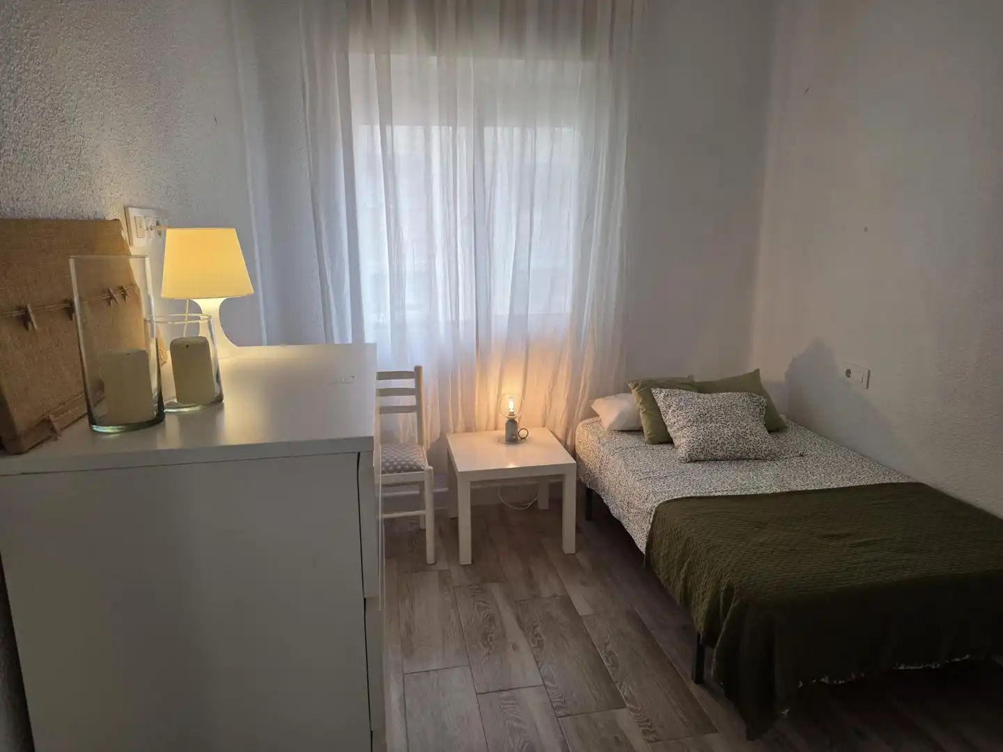 Habitación en Calle Ricardo Gil, 24, El Carmen Habitación de Piso para compartir en Murcia con Aire acondicionado, Calefacción y Amueblado