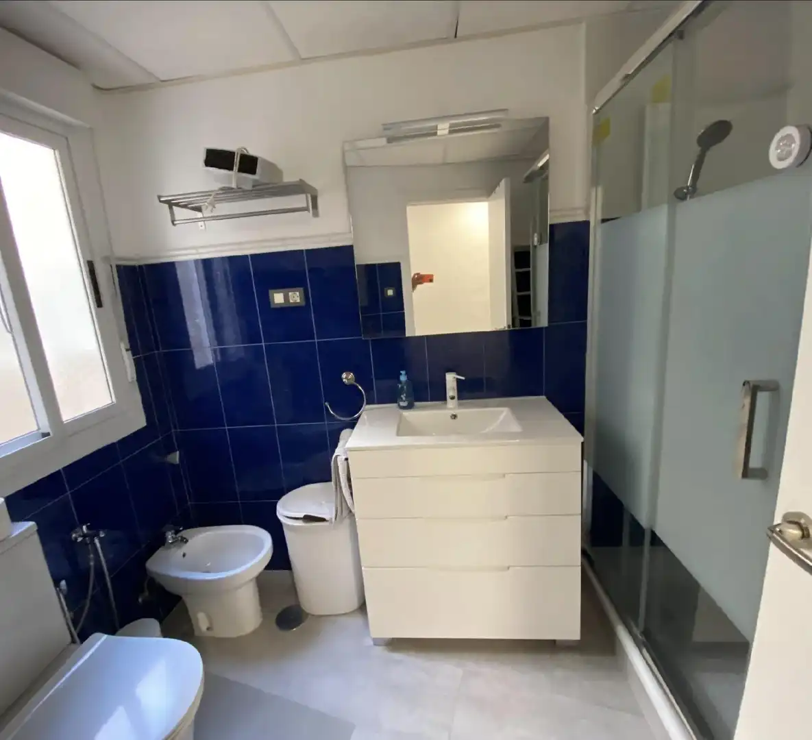 Habitación en Calle Ricardo Gil, 24, El Carmen Baño de Piso para compartir en Murcia con Aire acondicionado, Calefacción y Amueblado