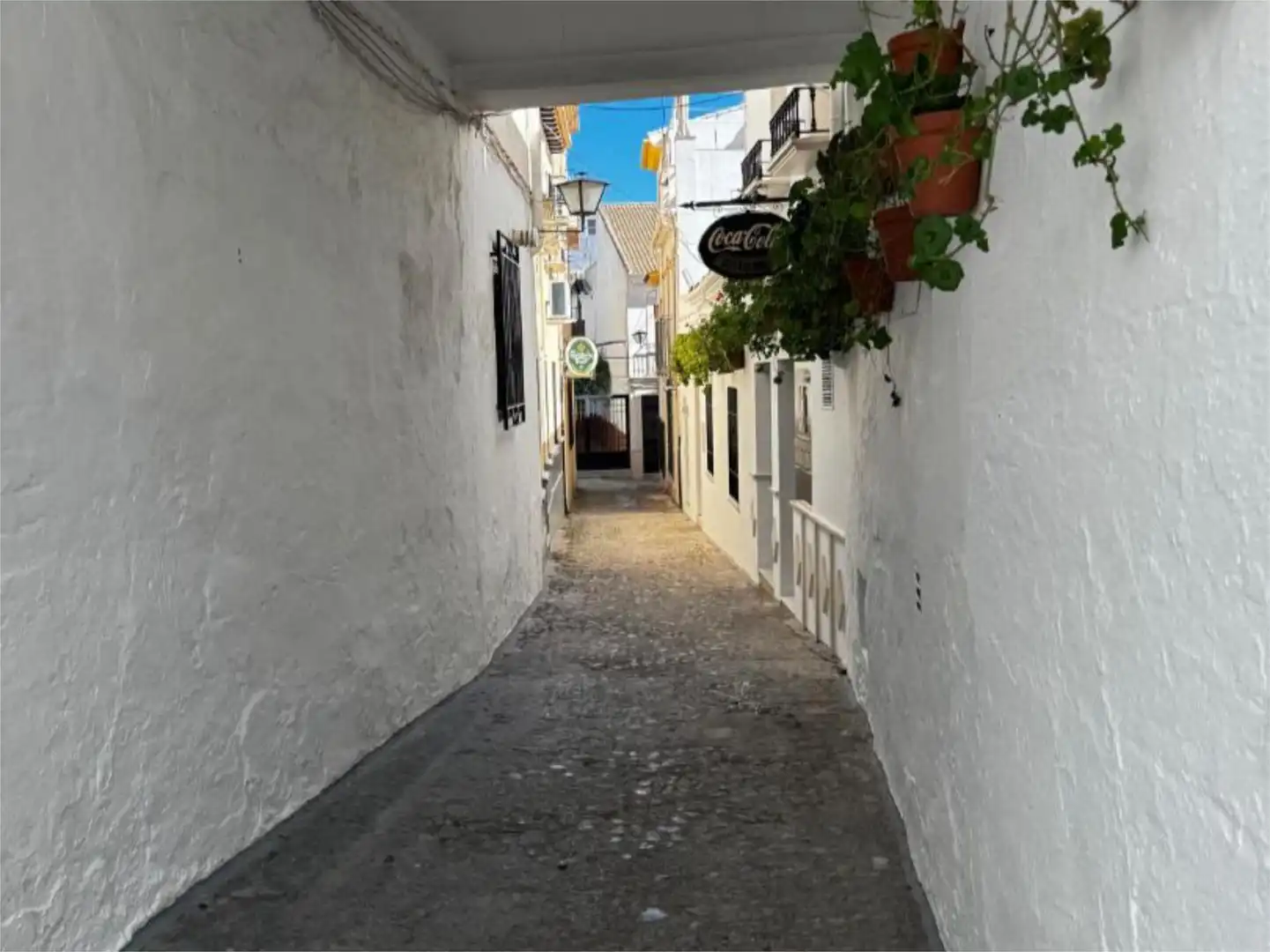 Außenansicht von Einfamilien-Reihenhaus zum Verkauf in Priego de Córdoba mit Terrasse und Balkon