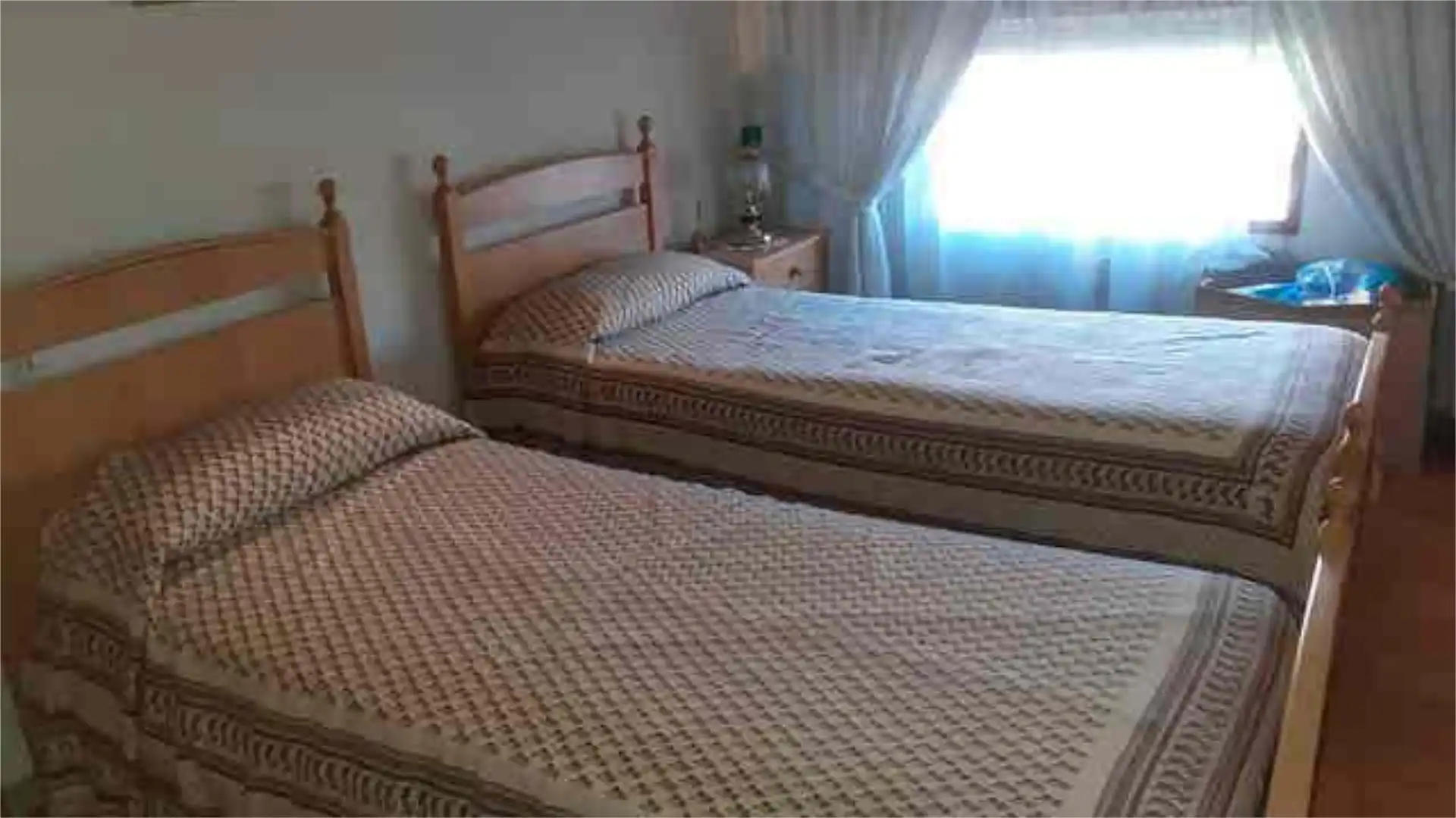 Piso en venta en Entrevías Habitación de Piso en venta en Madrid con Calefacción, Terraza y Trastero