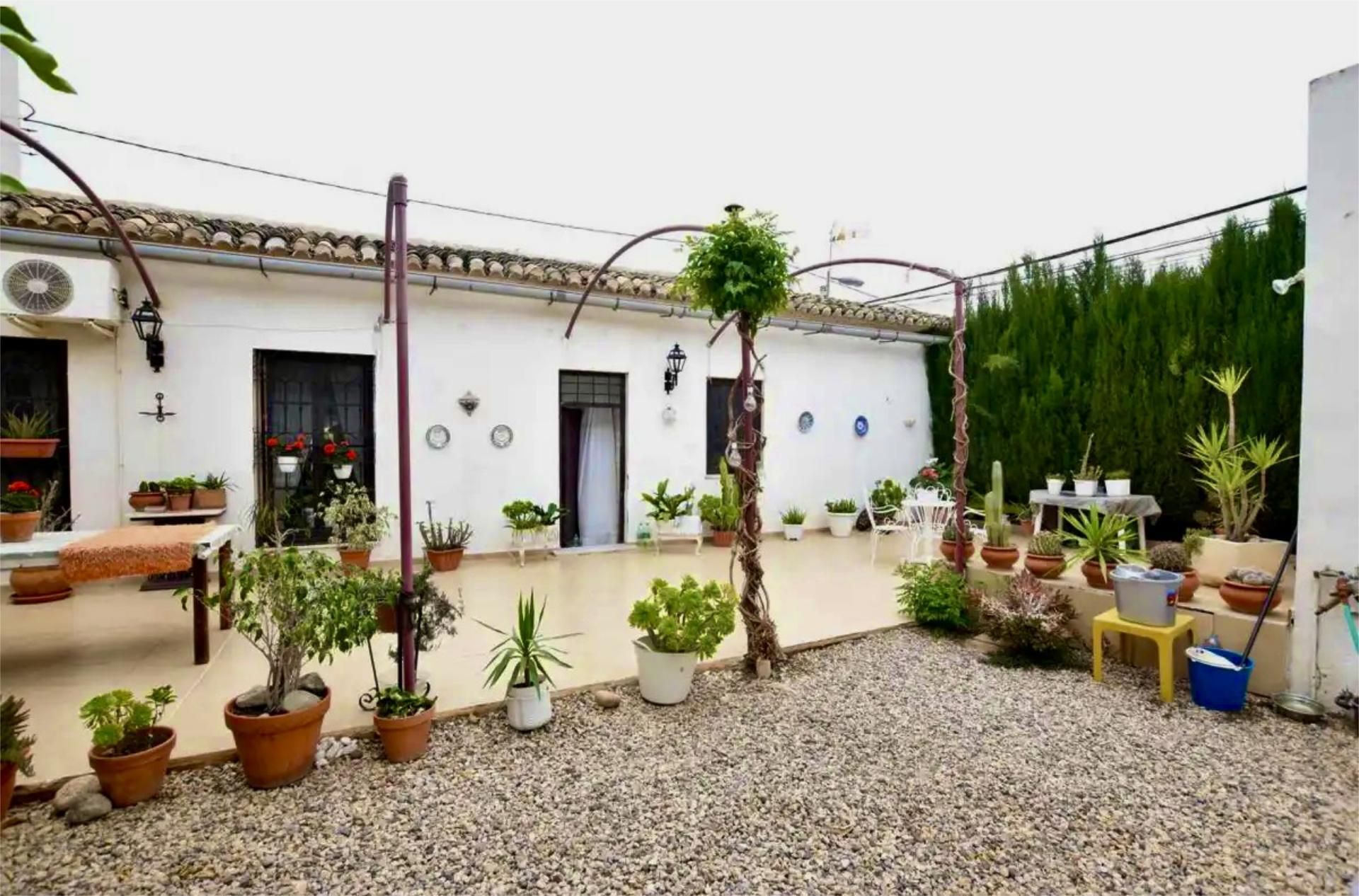 Planta baixa en venda a Calle Maestros Nacionales, 1, Valladolises y Lo Jurado