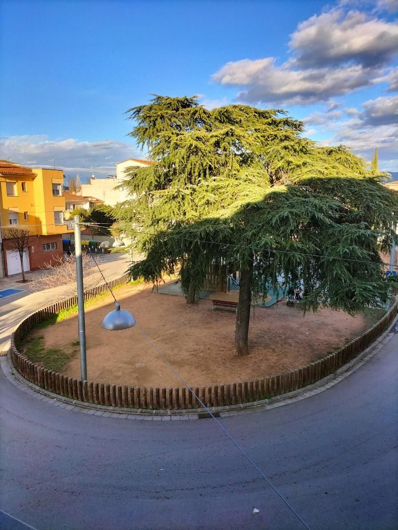 Pis en venda a Carrer de Pau Casals, 25, Veïnat Jardí de Pis en venda en Salt amb Aire condicionat, Terrassa i Balcó