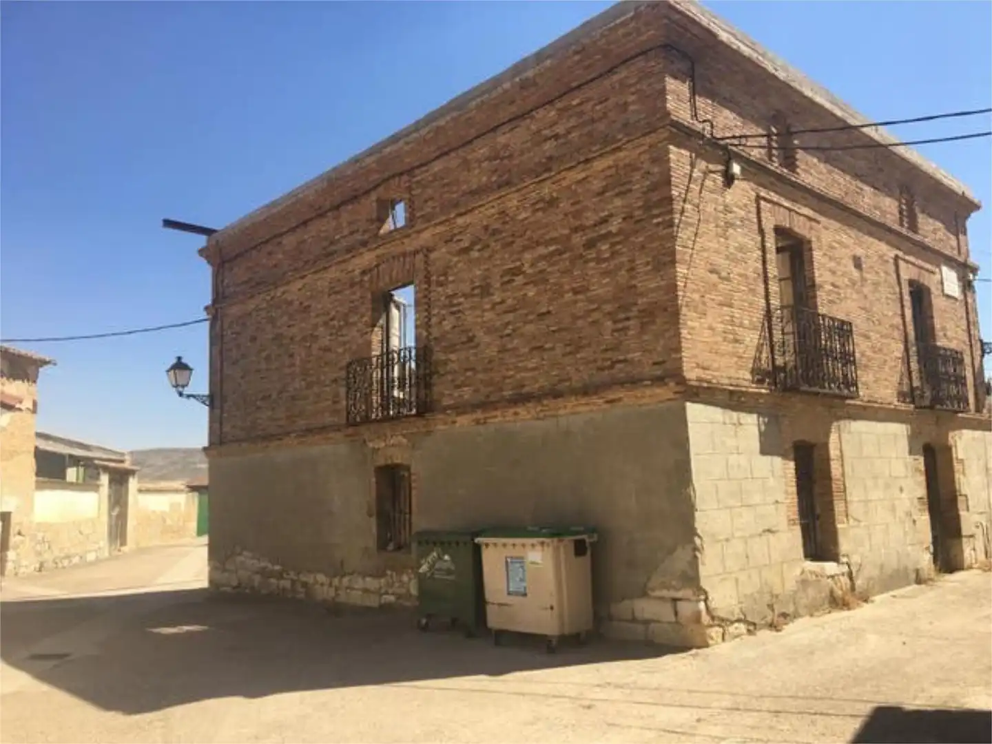 Exterior view of Detached homes for sale in Revilla Vallejera