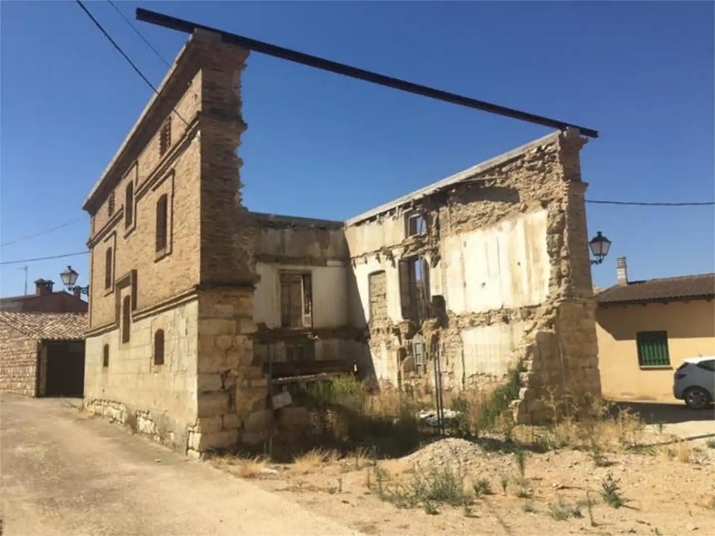 Exterior view of Detached homes for sale in Revilla Vallejera