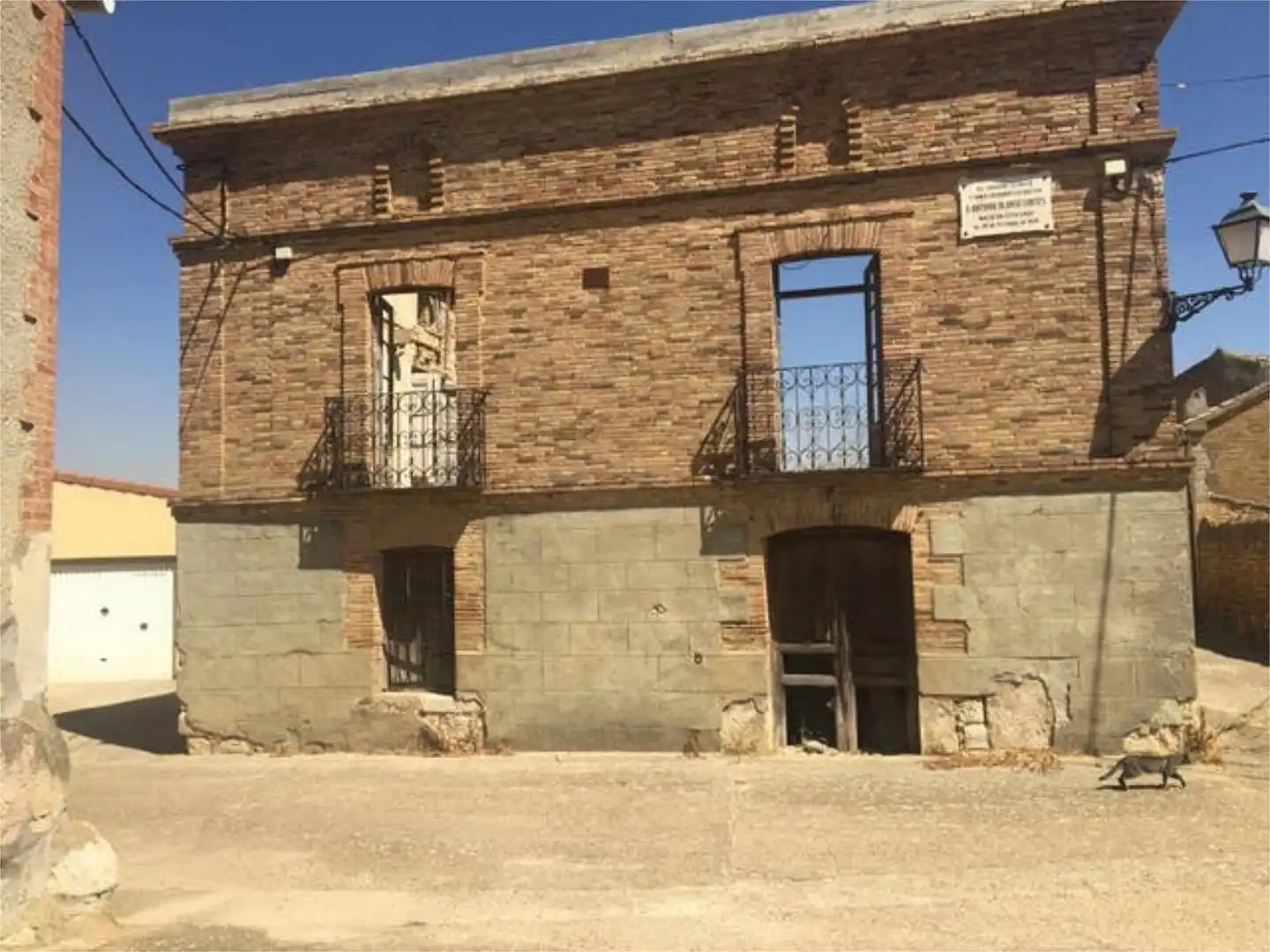 Exterior view of Detached homes for sale in Revilla Vallejera