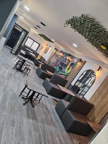 Local comercial en Venta en Calle del Halcón, 18 en Vista Alegre