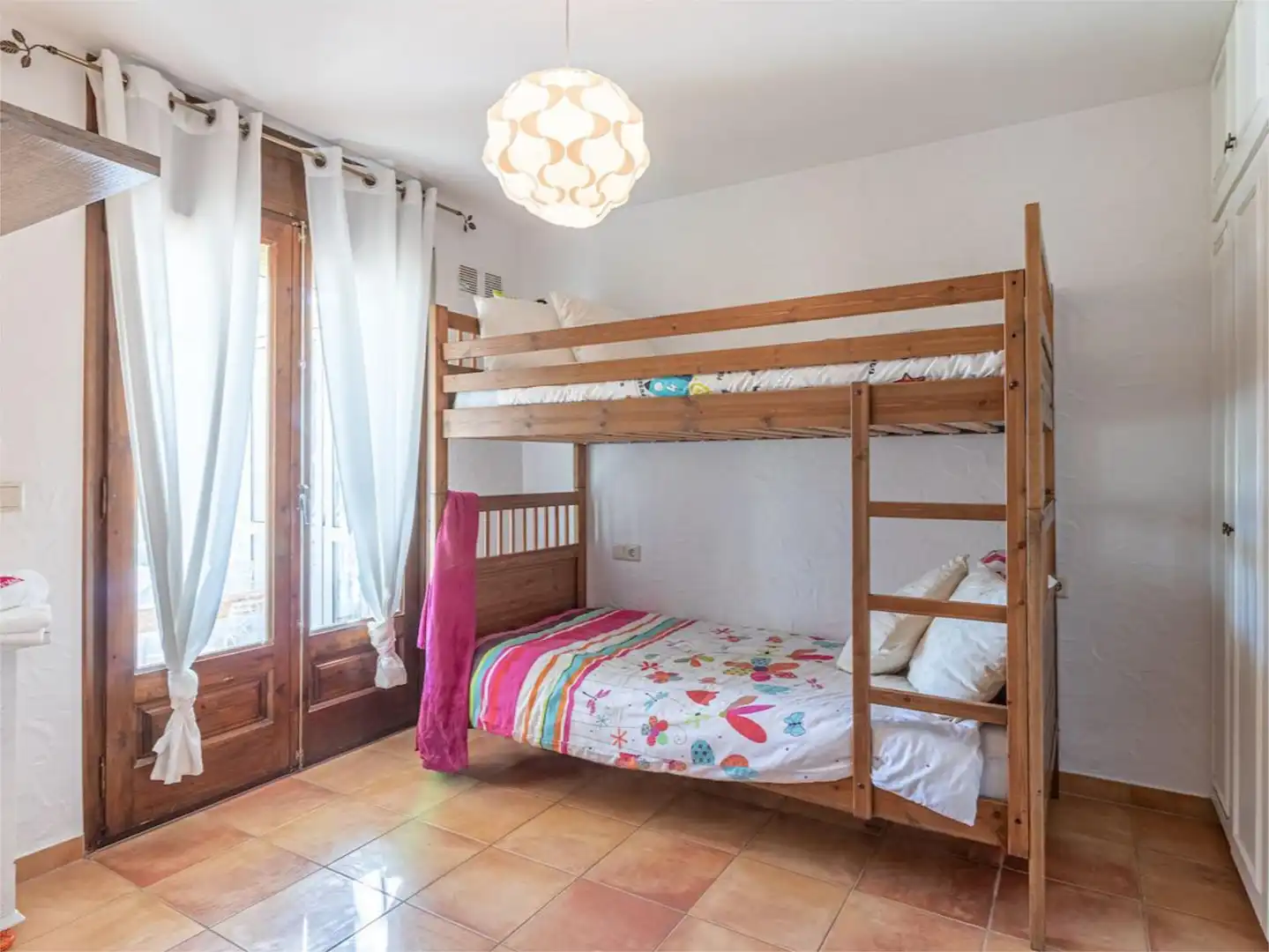 Detached homes for rent in Carrer Flamicell, 6, Tordera - Fluvià - Llobregat Bedroom of Detached homes for rent in Empuriabrava with Parquet flooring and Furnished