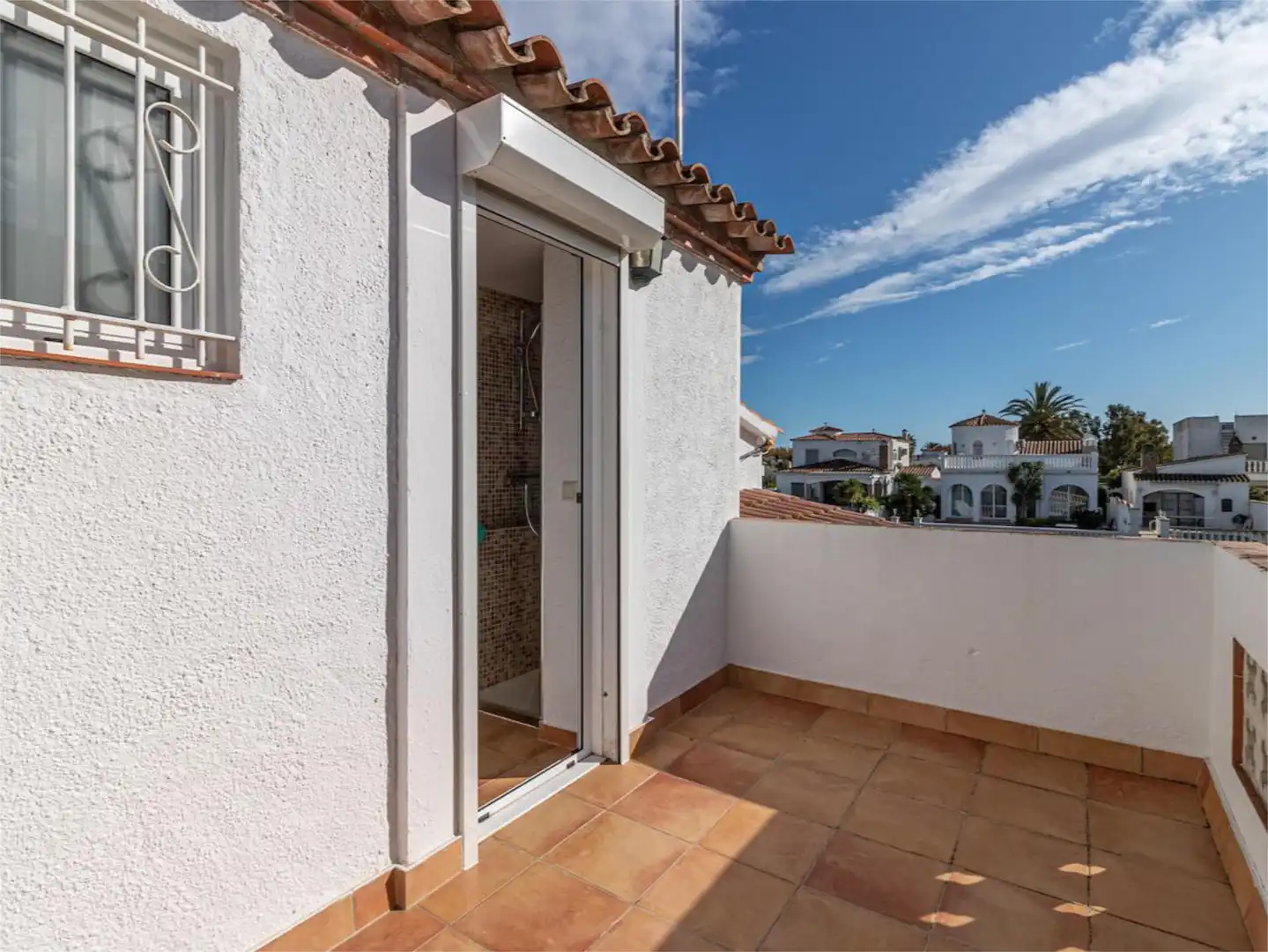 Detached homes for rent in Carrer Flamicell, 6, Tordera - Fluvià - Llobregat Balcony of Detached homes for rent in Empuriabrava with Parquet flooring and Furnished