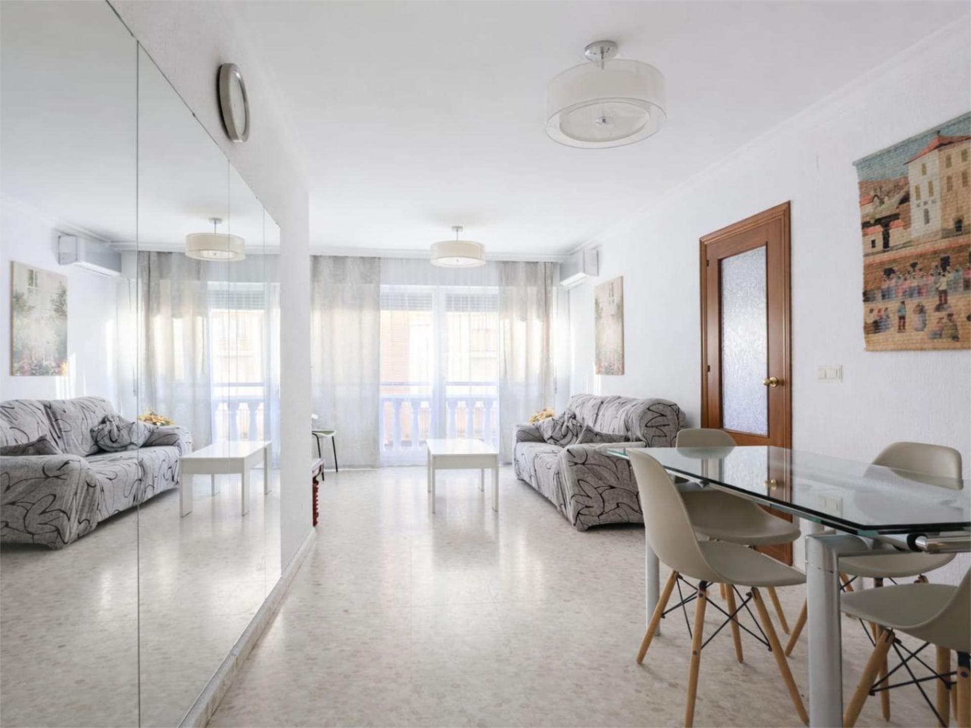 Flat for rent in Calle la Colombina, 11, Isla Chica