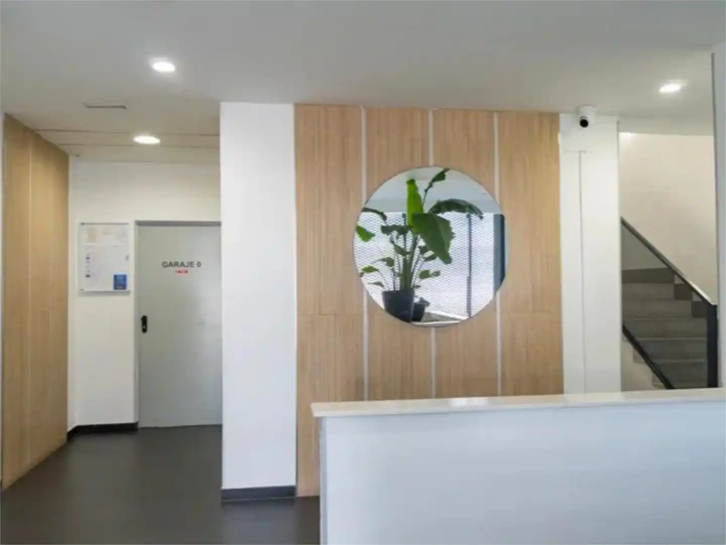Piso en venta en Calle Parque Central, 2, Parque Central Piso en venta en Estepona con Aire acondicionado, Terraza y Balcón
