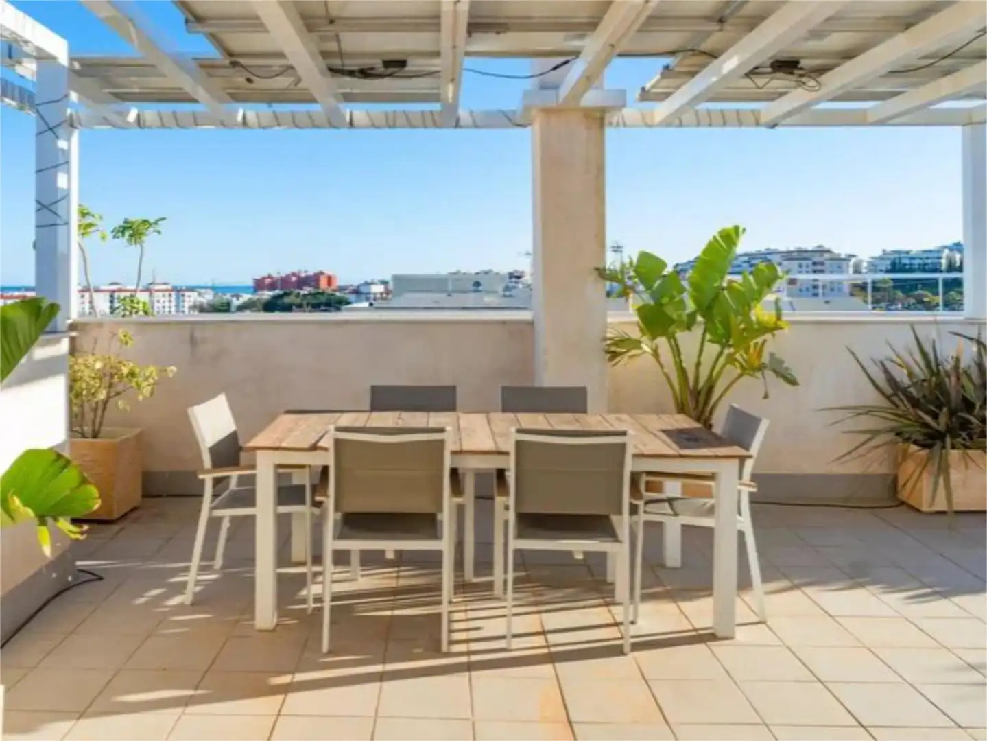 Piso en venta en Calle Parque Central, 2, Parque Central Terraza de Piso en venta en Estepona con Aire acondicionado, Terraza y Balcón