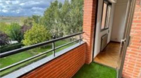 Photo 3 of Flat for rent in Calle de Rosalía de Castro, 75, Peñagrande,  Madrid Capital