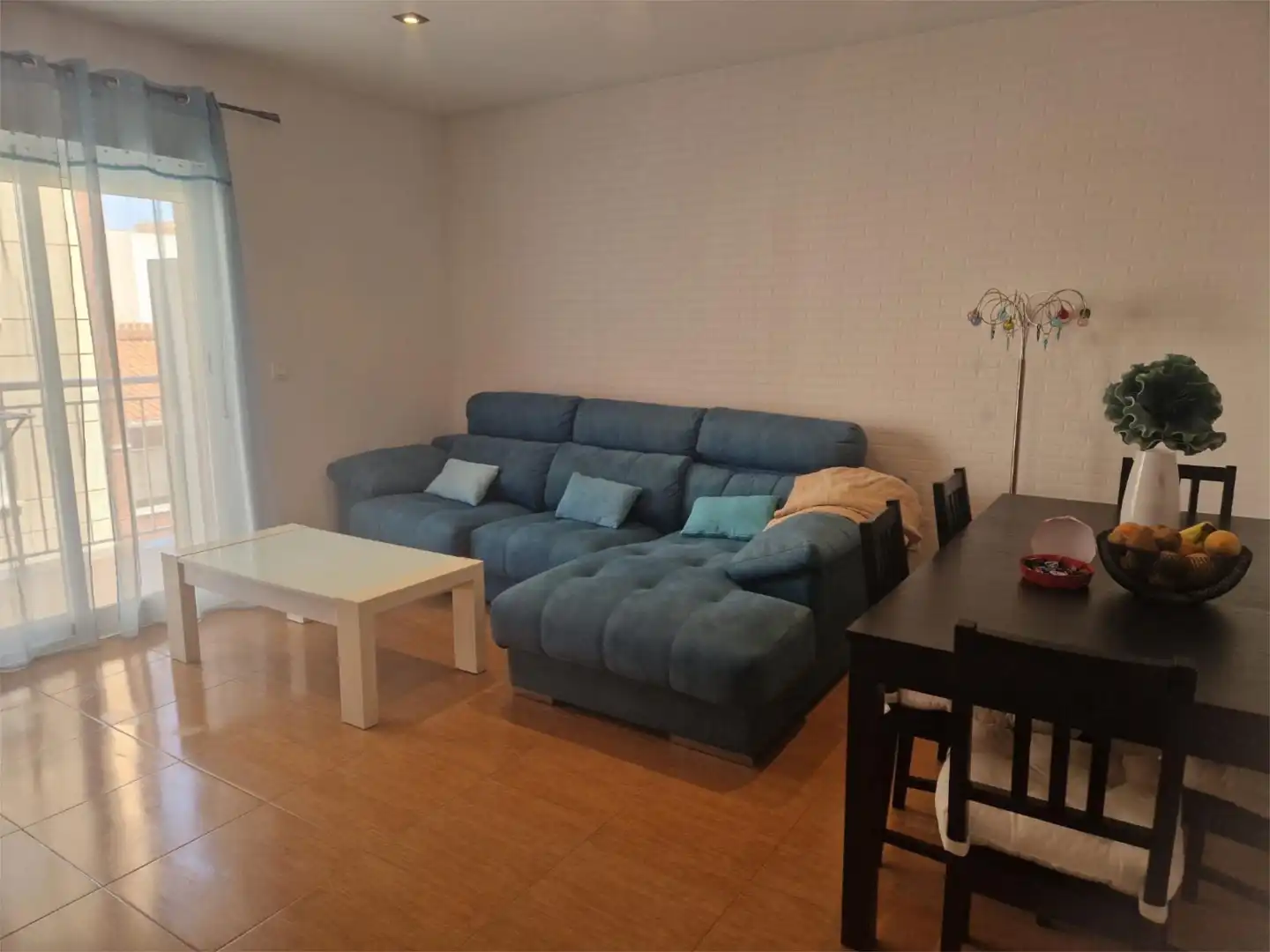 Sala de estar de Piso de alquiler en Águilas con Aire acondicionado, Calefacción y Trastero