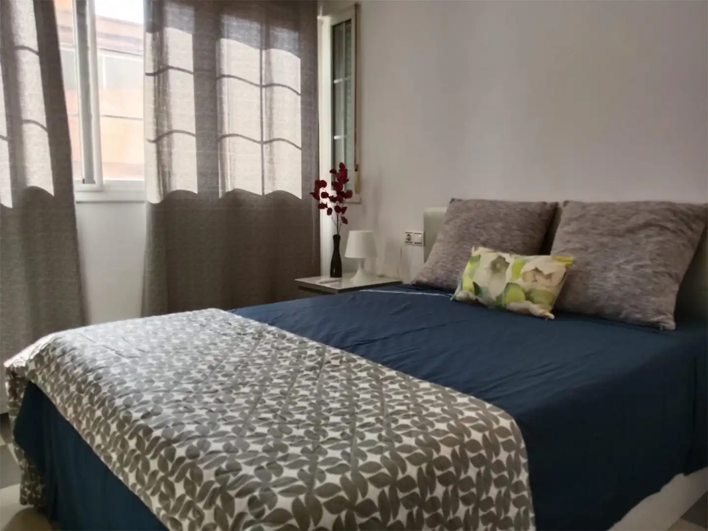 Schlafzimmer von Wohnungen zum Verkauf in Roquetas de Mar mit Klimaanlage, Terrasse und Möbliert