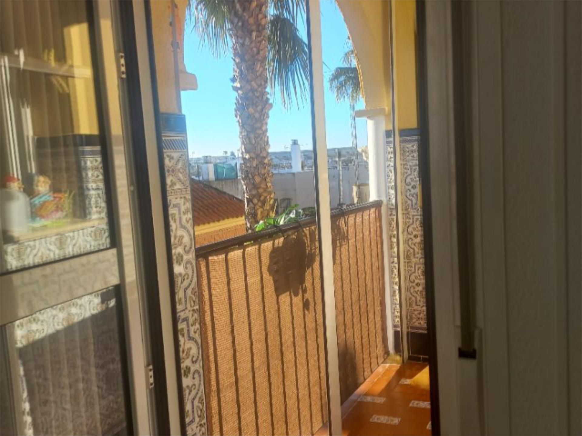 Flat for sale in Calle Fernando el Santo, 5, San José de la Rinconada Balcony of Flat for sale in La Rinconada with Air Conditioner, Terrace and Balcony